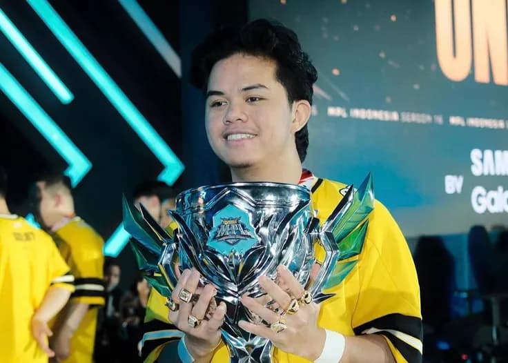 ⚡ Sanz Rehat, Apa yang Harus Dilakukan ONIC Tanpa Mid Laner Andalan?